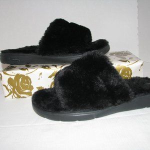 Black Skecher Fuzzy Slippers